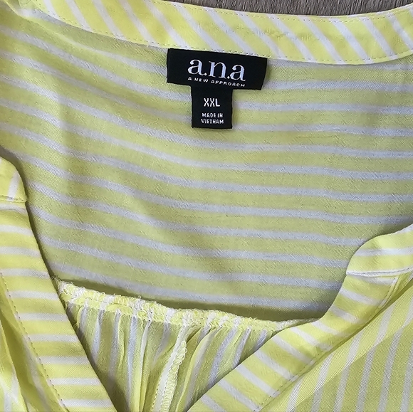 2XL a.n.a Yellow Striped Button-Up Blouse - Picture 3 of 4
